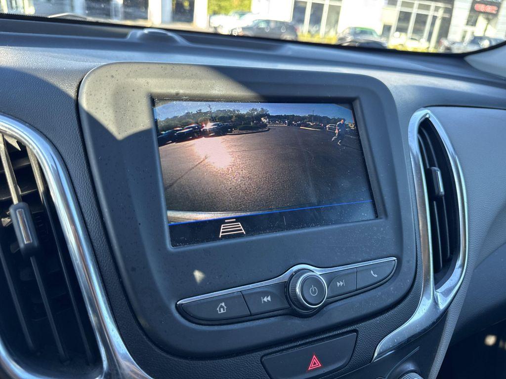 used 2021 Chevrolet Equinox car, priced at $14,849