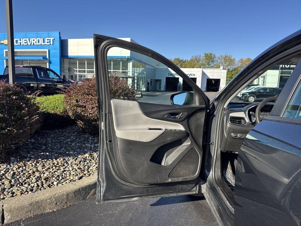 used 2021 Chevrolet Equinox car, priced at $14,849