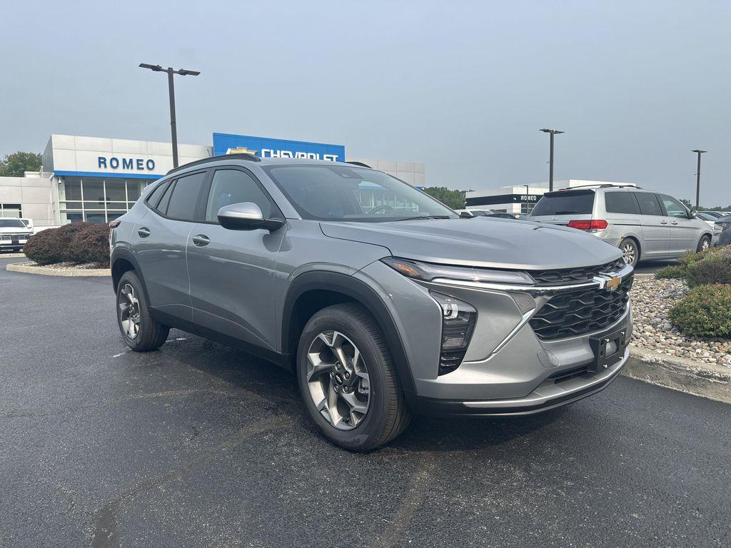 new 2025 Chevrolet Trax car, priced at $24,899