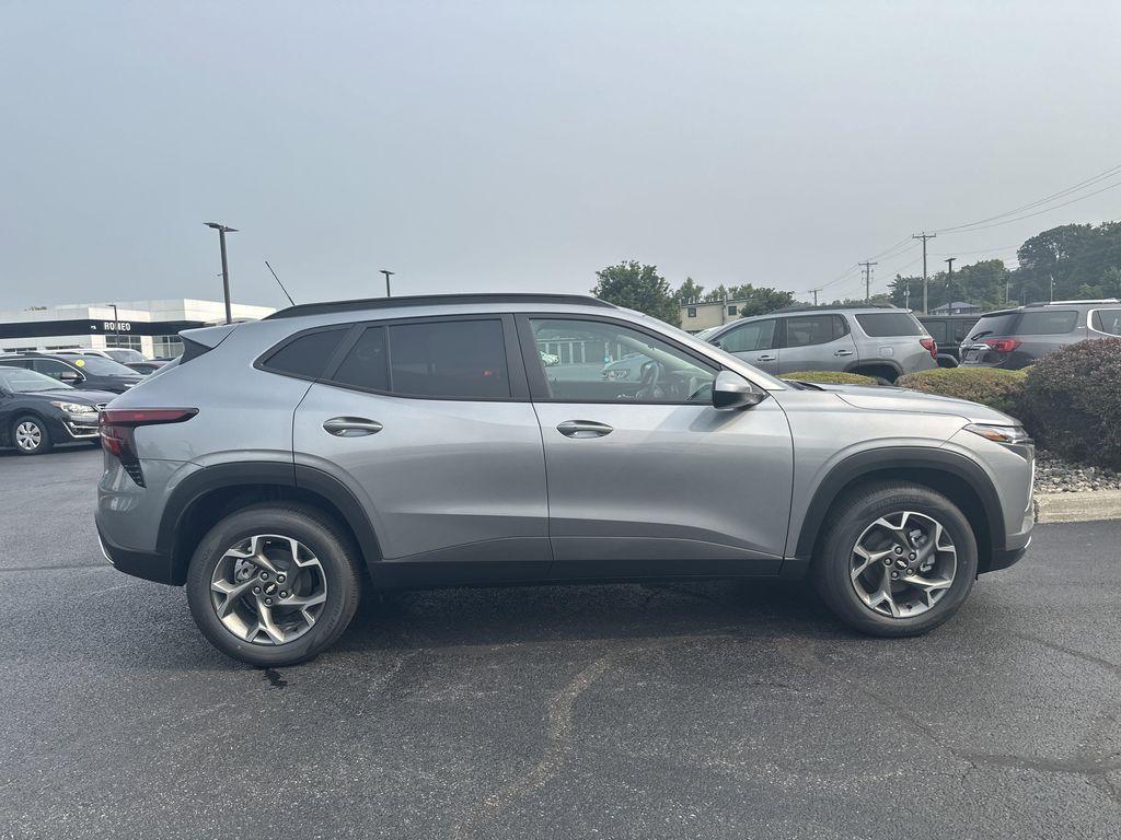 new 2025 Chevrolet Trax car, priced at $24,899