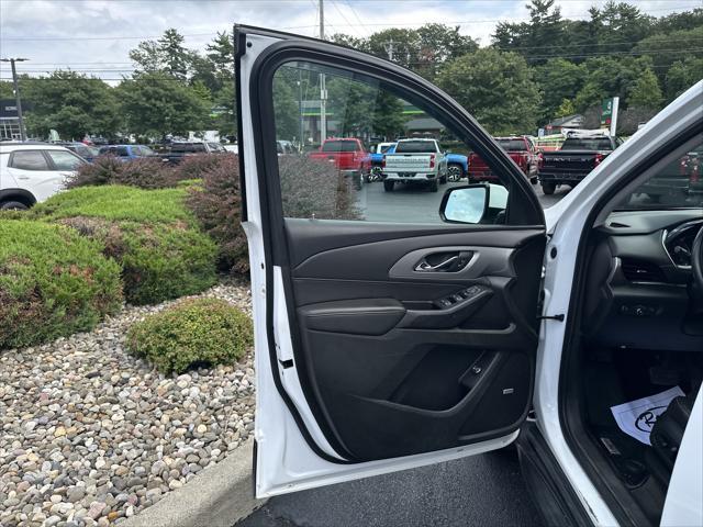 used 2020 Chevrolet Traverse car, priced at $25,999