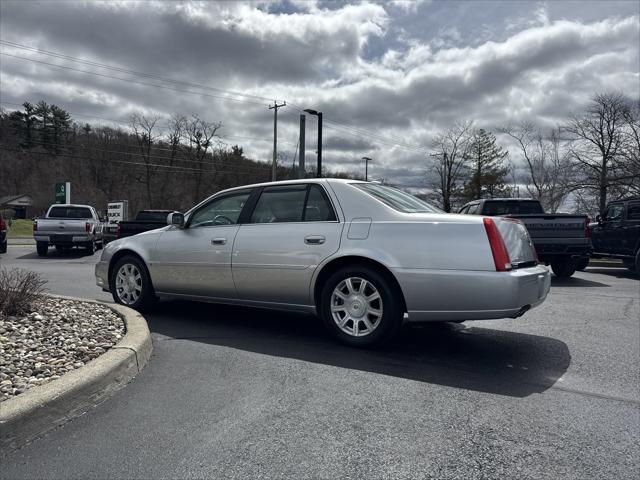 used 2009 Cadillac DTS car, priced at $12,999