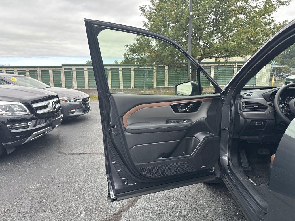 used 2025 Subaru Forester car, priced at $31,999