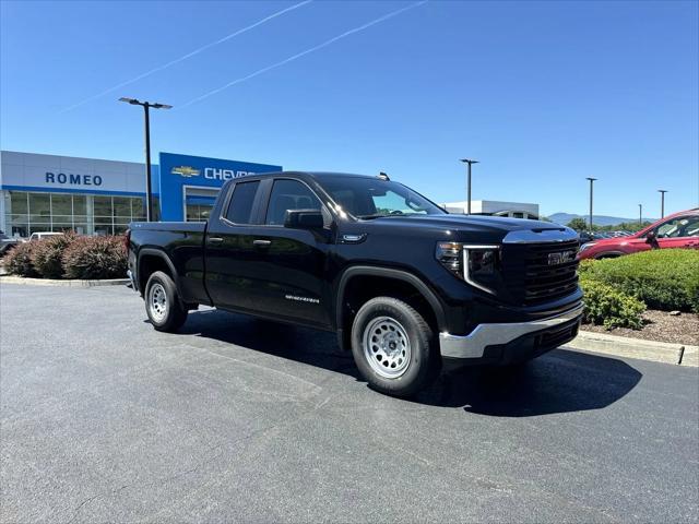 new 2024 GMC Sierra 1500 car, priced at $39,386