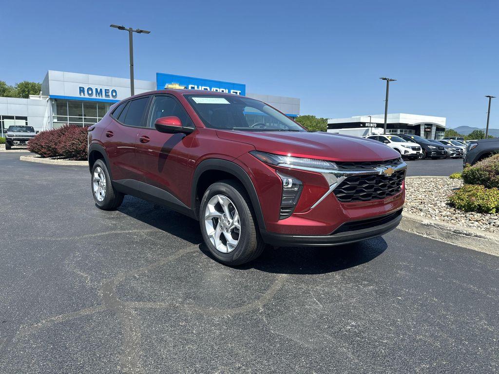 new 2025 Chevrolet Trax car, priced at $22,135