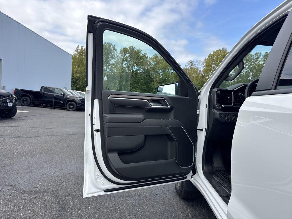 new 2026 Chevrolet Silverado 1500 car, priced at $47,929