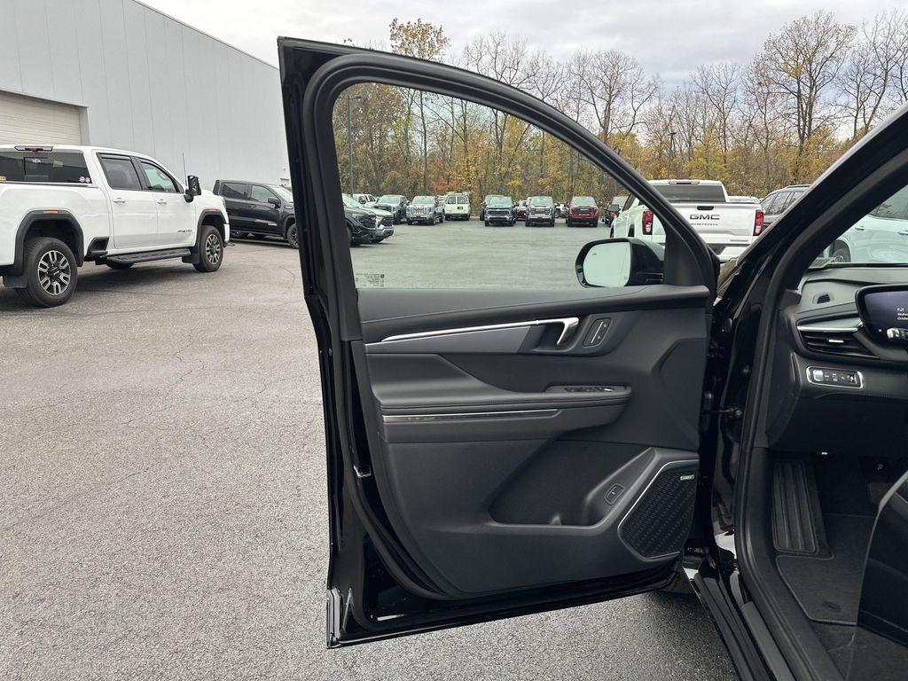 new 2026 Buick Enclave car, priced at $53,590