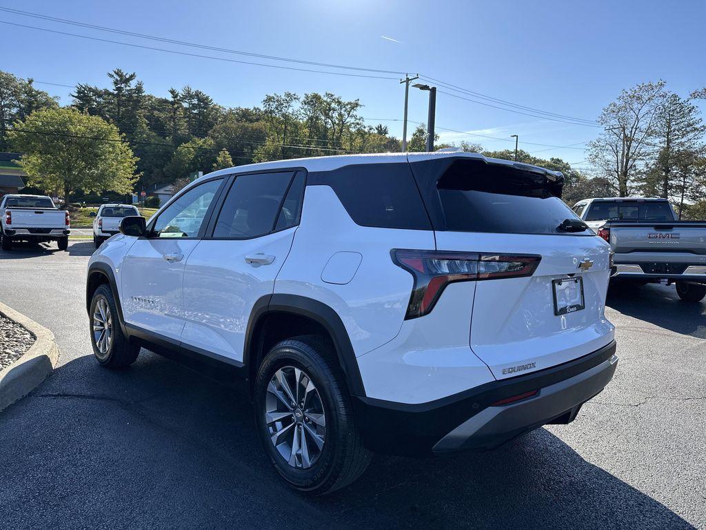 new 2026 Chevrolet Equinox car, priced at $30,005