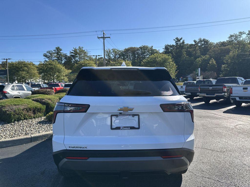 new 2026 Chevrolet Equinox car, priced at $30,005