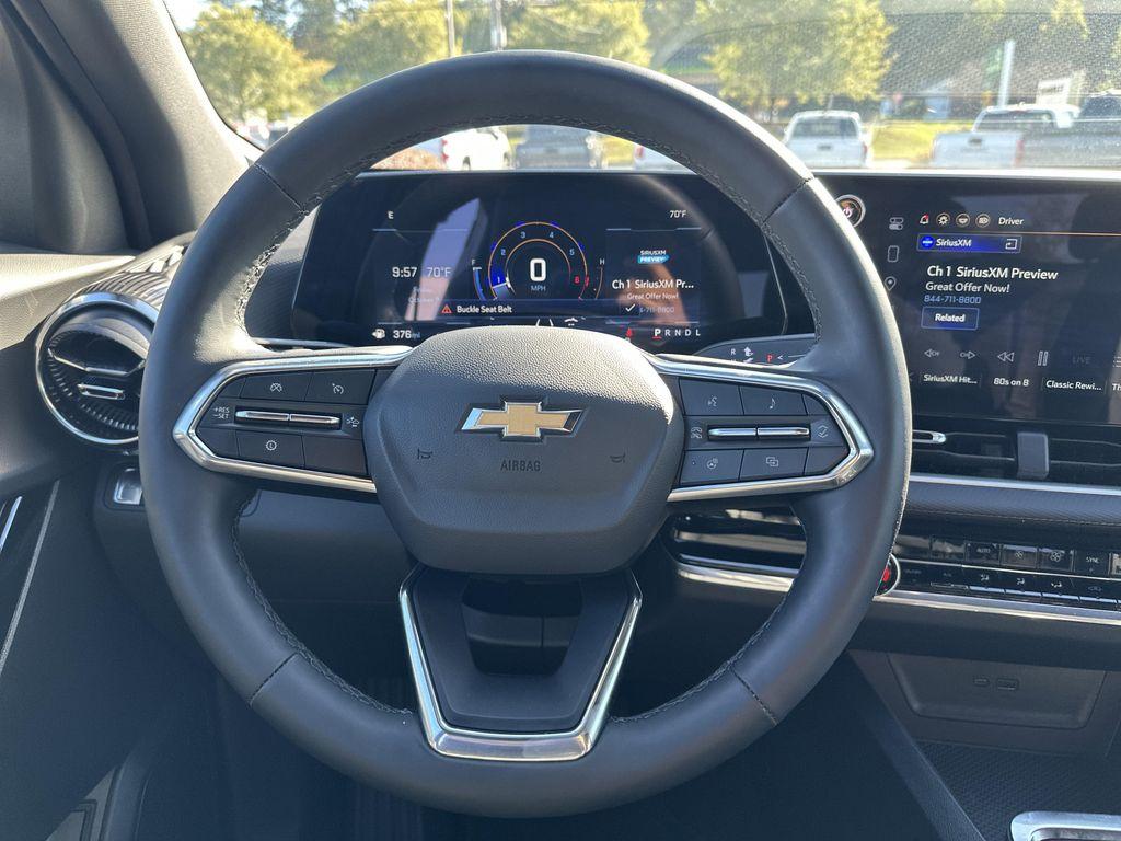 new 2026 Chevrolet Equinox car, priced at $30,005