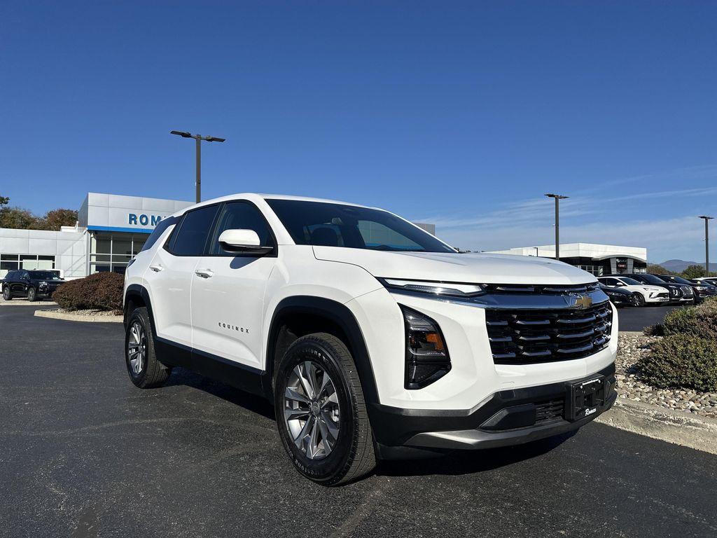 new 2026 Chevrolet Equinox car, priced at $30,005