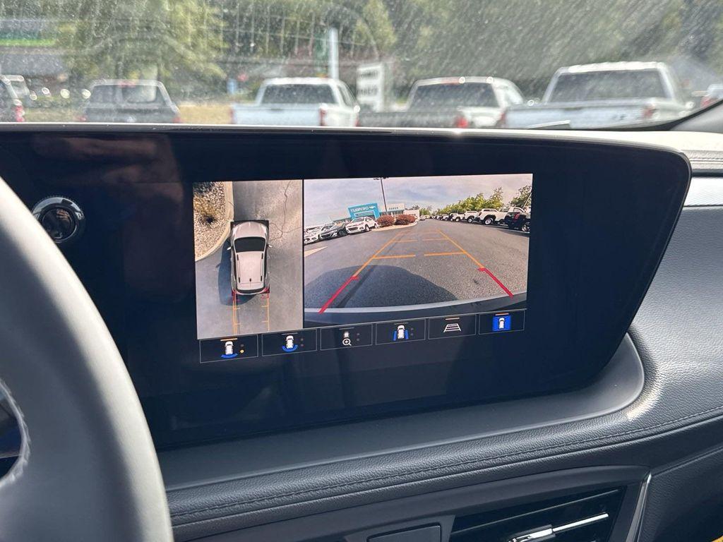 new 2025 Buick Encore GX car, priced at $25,400