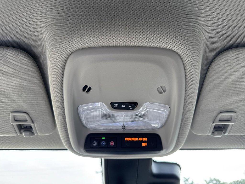 new 2025 Buick Encore GX car, priced at $25,400