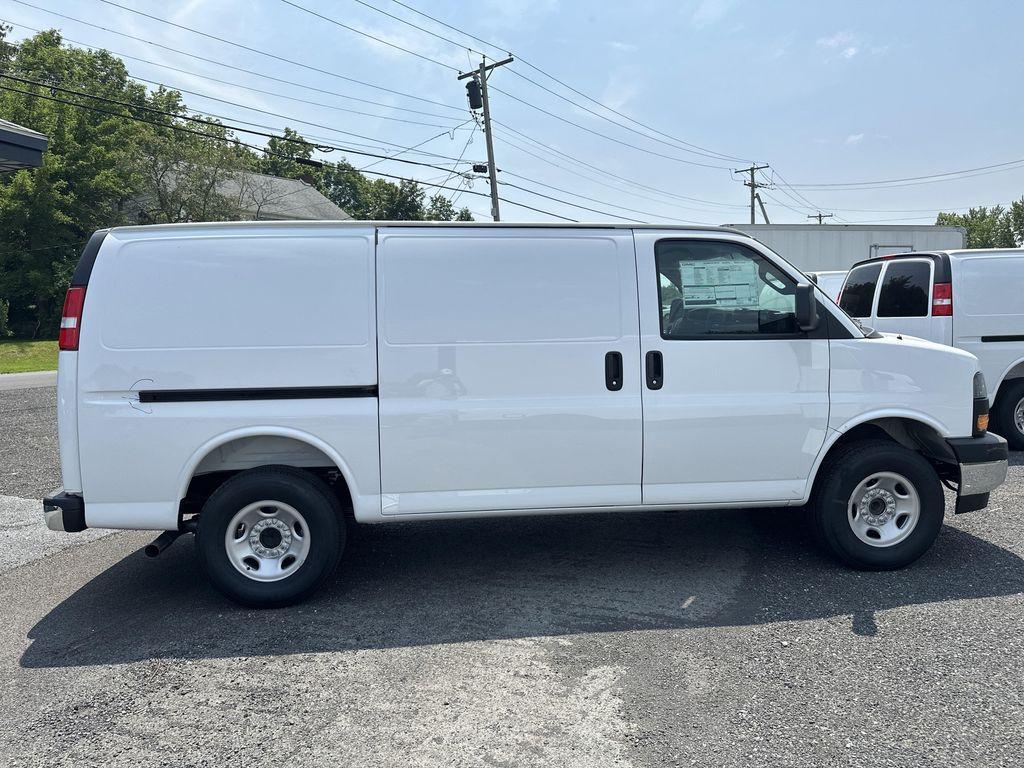 new 2025 GMC Savana 2500 car, priced at $45,208