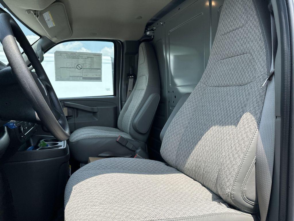 new 2025 GMC Savana 2500 car, priced at $45,208