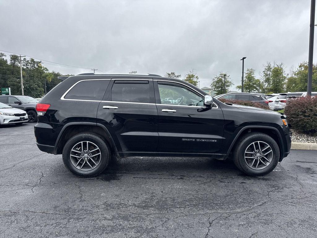 used 2017 Jeep Grand Cherokee car, priced at $13,699