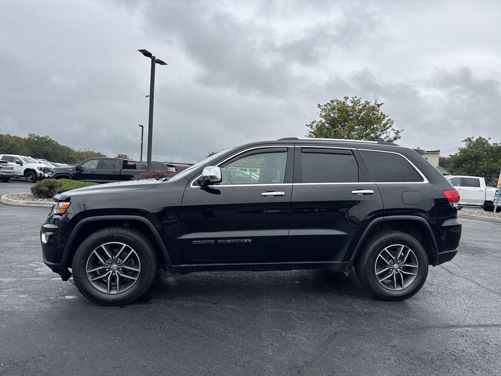 used 2017 Jeep Grand Cherokee car, priced at $13,699