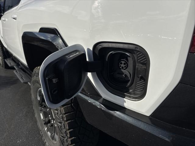 new 2025 GMC HUMMER EV Pickup car, priced at $121,500