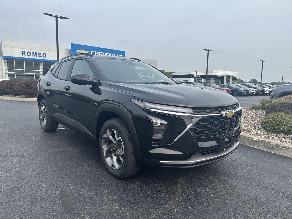 new 2025 Chevrolet Trax car, priced at $24,899