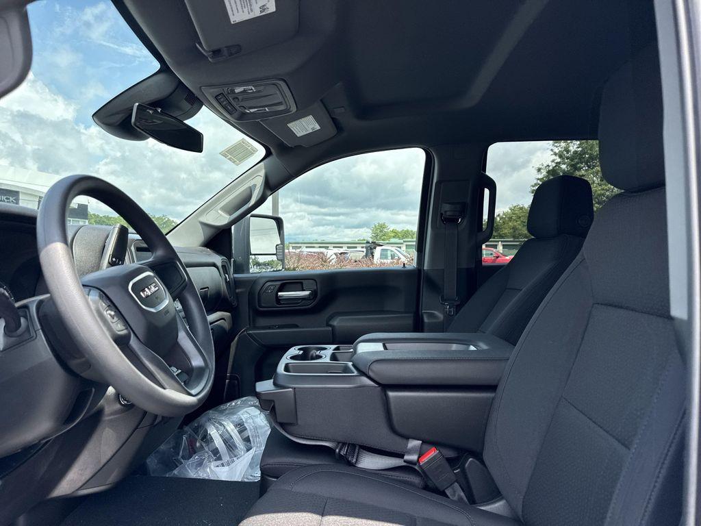 new 2025 GMC Sierra 3500 car, priced at $65,468