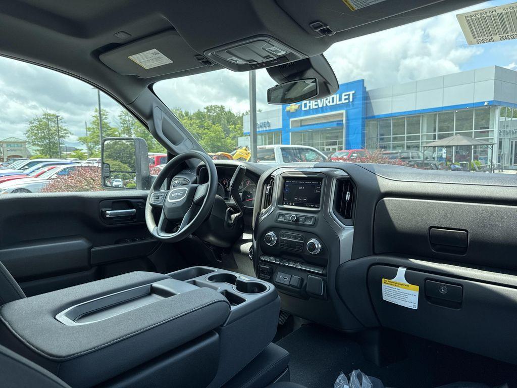 new 2025 GMC Sierra 3500 car, priced at $65,468