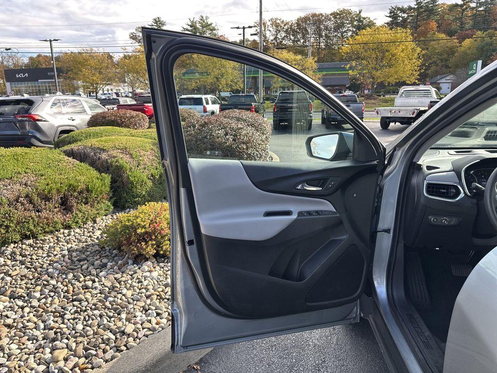 used 2023 Chevrolet Equinox car, priced at $17,319