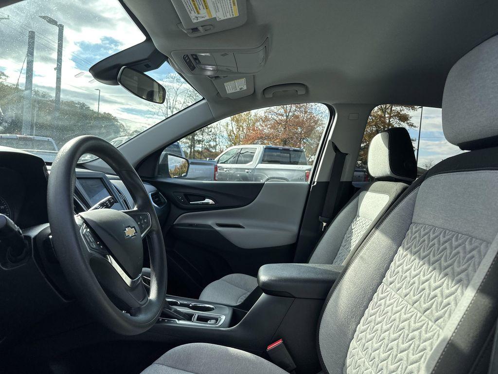 used 2023 Chevrolet Equinox car, priced at $17,319