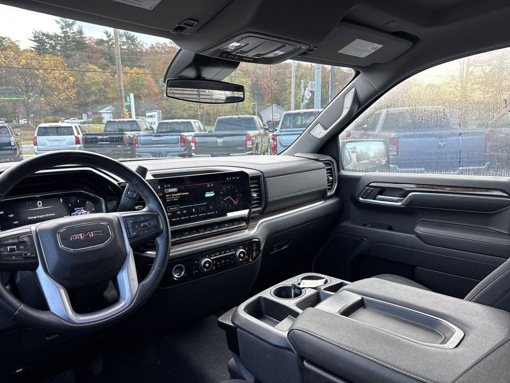 used 2023 GMC Sierra 1500 car, priced at $40,999