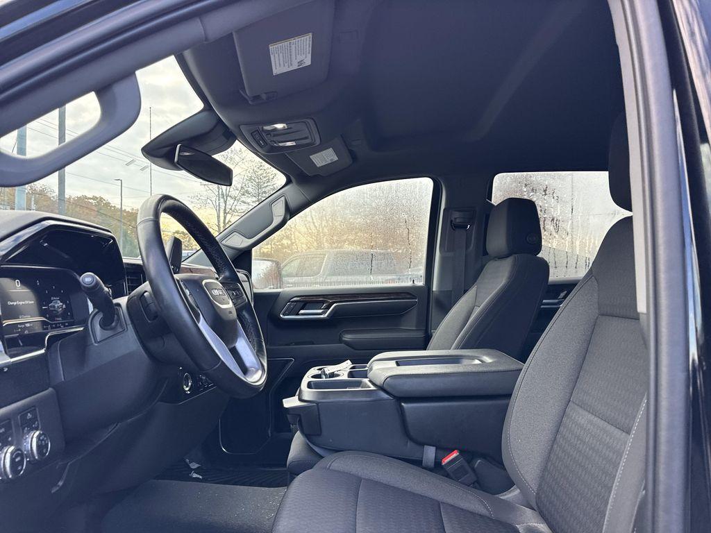 used 2023 GMC Sierra 1500 car, priced at $40,999