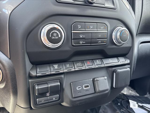 new 2025 GMC Sierra 3500 car, priced at $62,970