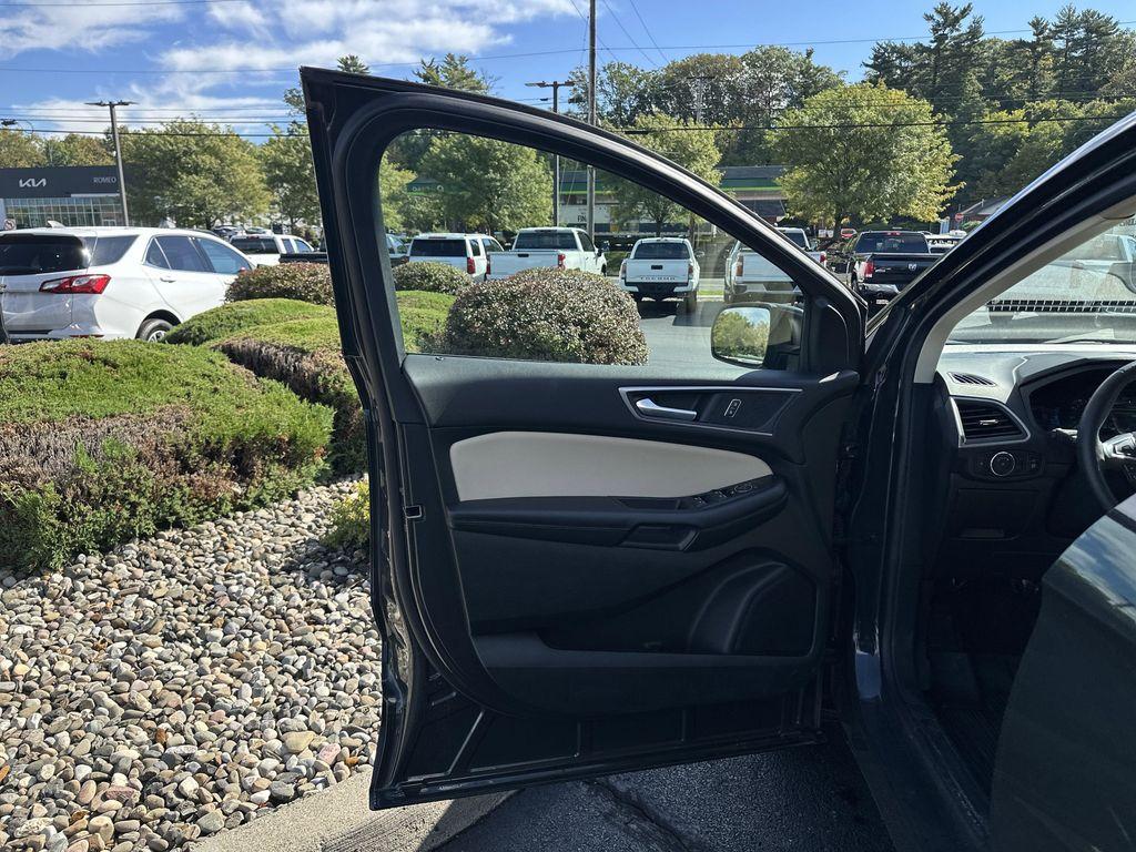 used 2022 Ford Edge car, priced at $23,799