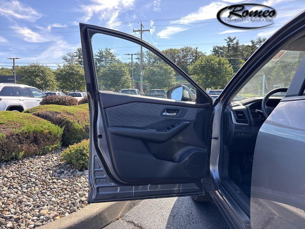 used 2023 Nissan Rogue car, priced at $18,829