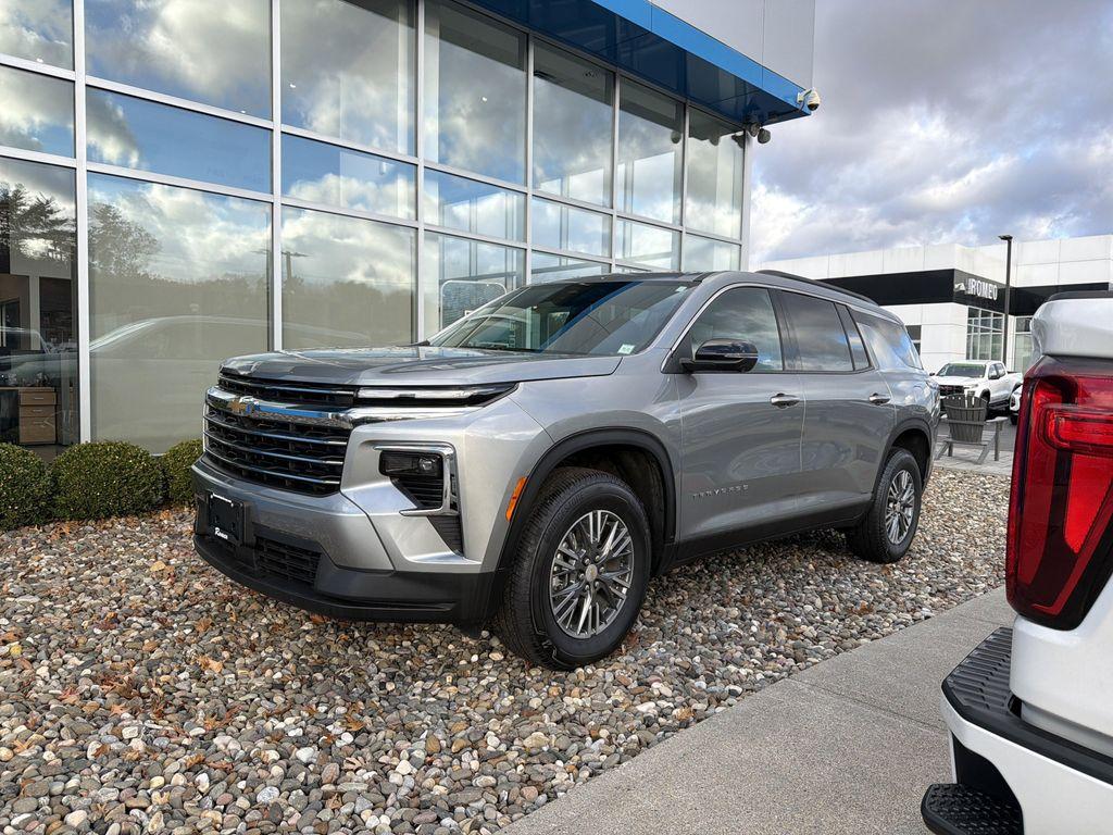 new 2025 Chevrolet Traverse car, priced at $41,166