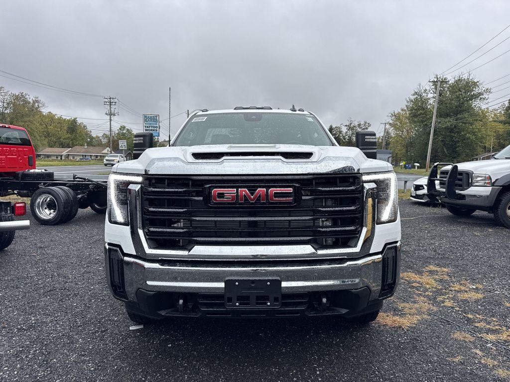 new 2025 GMC Sierra 3500 car, priced at $62,553