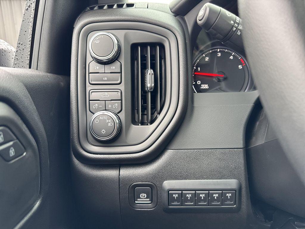 new 2025 GMC Sierra 3500 car, priced at $62,553