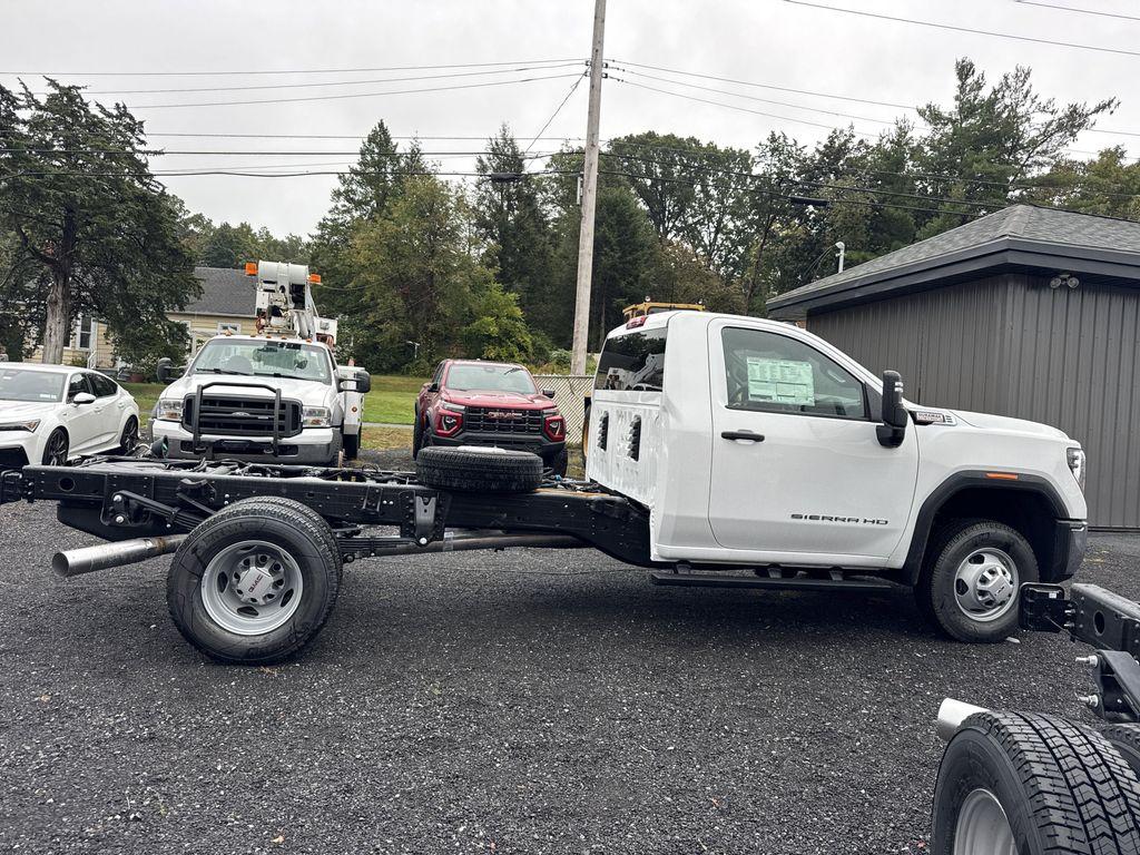 new 2025 GMC Sierra 3500 car, priced at $62,553