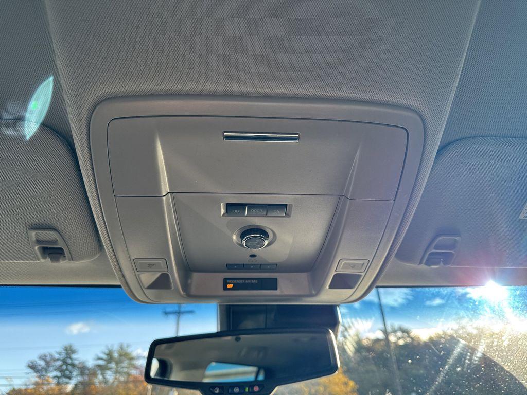 used 2017 GMC Yukon car, priced at $24,749