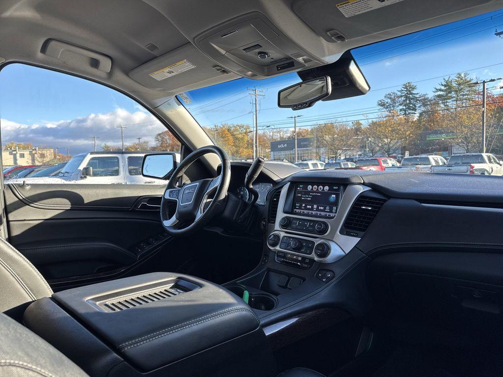 used 2017 GMC Yukon car, priced at $24,749