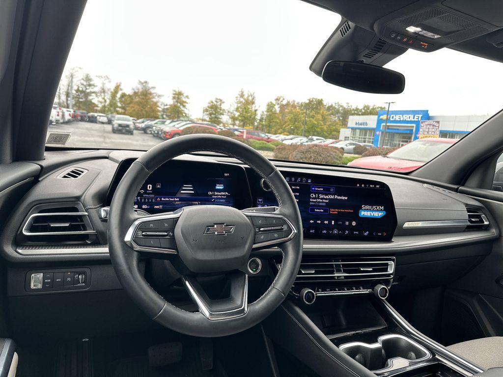 used 2024 Chevrolet Traverse car, priced at $38,499