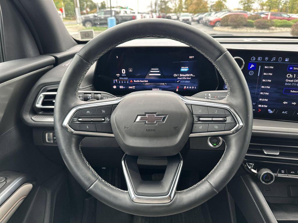 used 2024 Chevrolet Traverse car, priced at $38,499