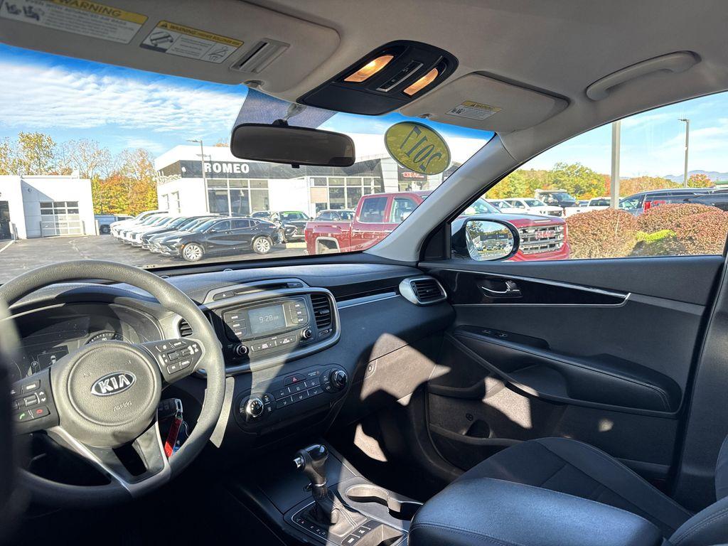 used 2017 Kia Sorento car, priced at $11,499
