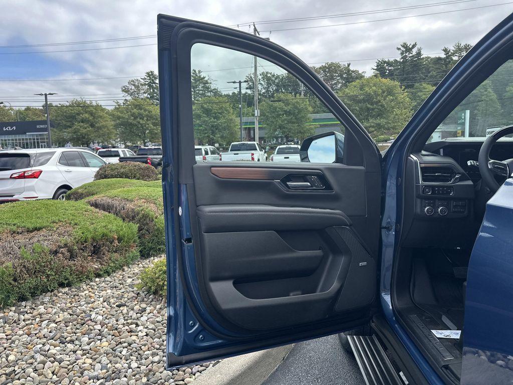 new 2025 GMC Yukon car, priced at $94,266