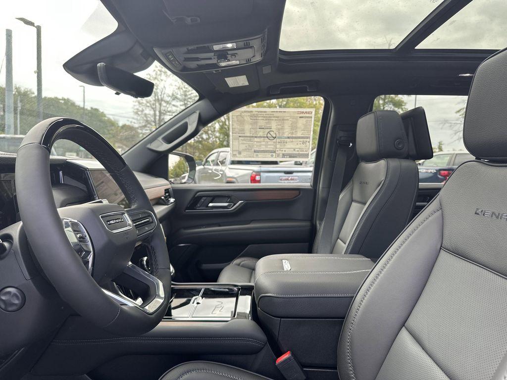 new 2025 GMC Yukon car, priced at $94,266
