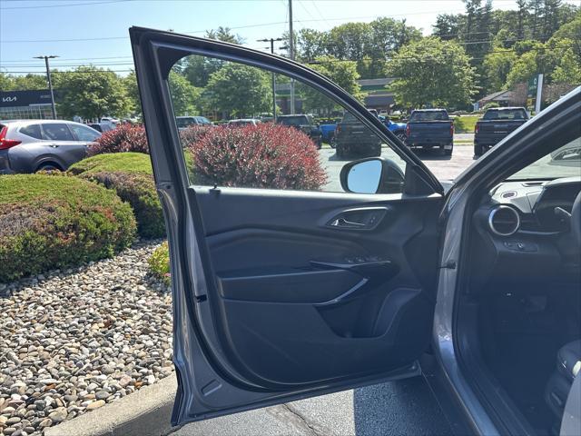 new 2025 Chevrolet Trax car, priced at $27,585
