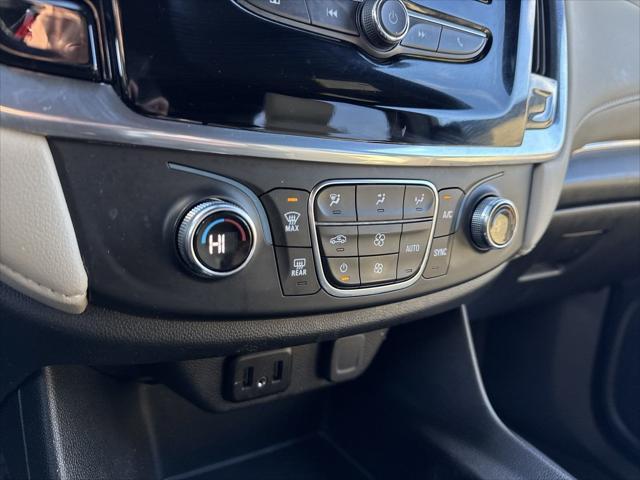 used 2023 Chevrolet Traverse car, priced at $28,499