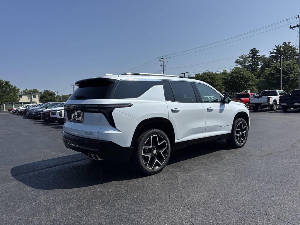 new 2026 Chevrolet Traverse car, priced at $61,915