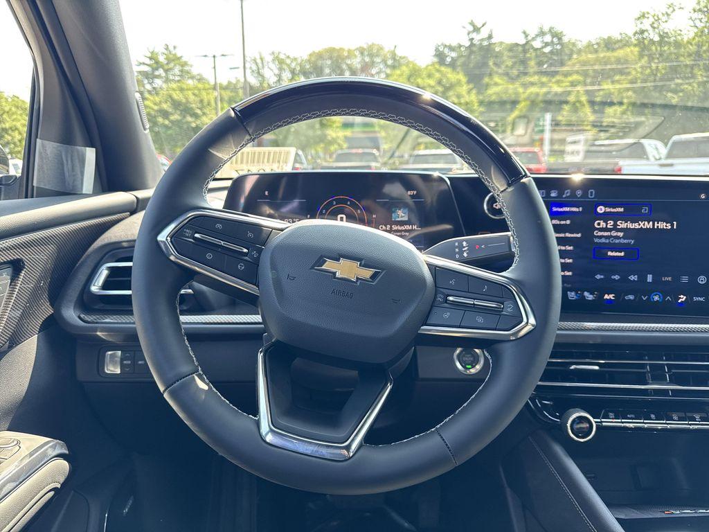 new 2026 Chevrolet Traverse car, priced at $61,915