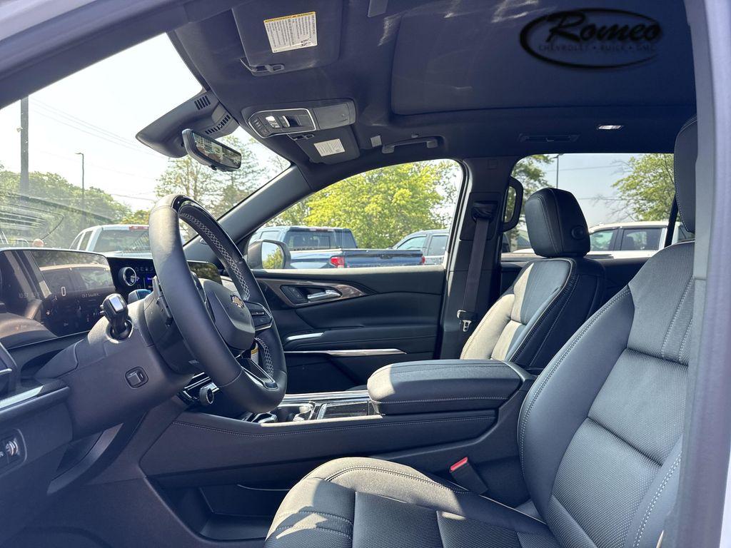 new 2026 Chevrolet Traverse car, priced at $61,915