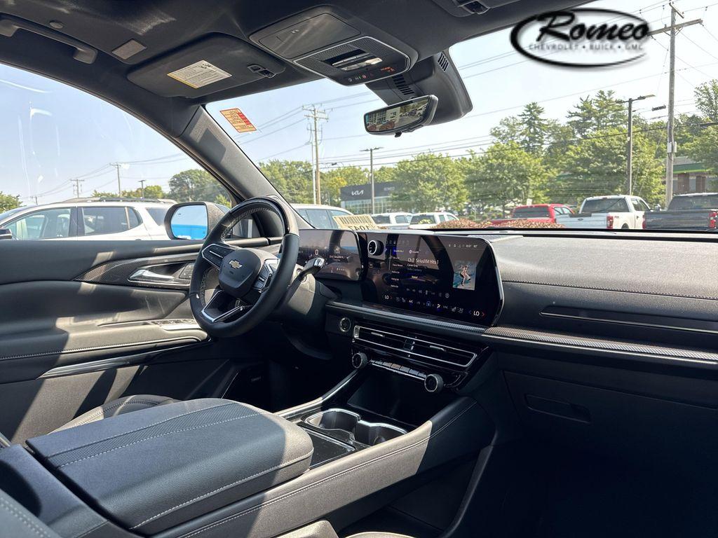 new 2026 Chevrolet Traverse car, priced at $61,915