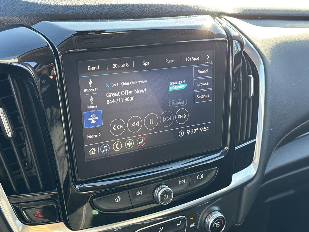 used 2021 Chevrolet Traverse car, priced at $22,498